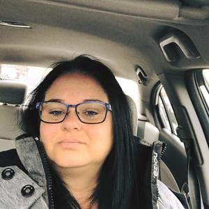 Meet your Posher, Saunia